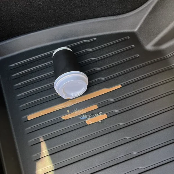 Vodoodporne avtopreproge Tesla Model Y Juniper kabina